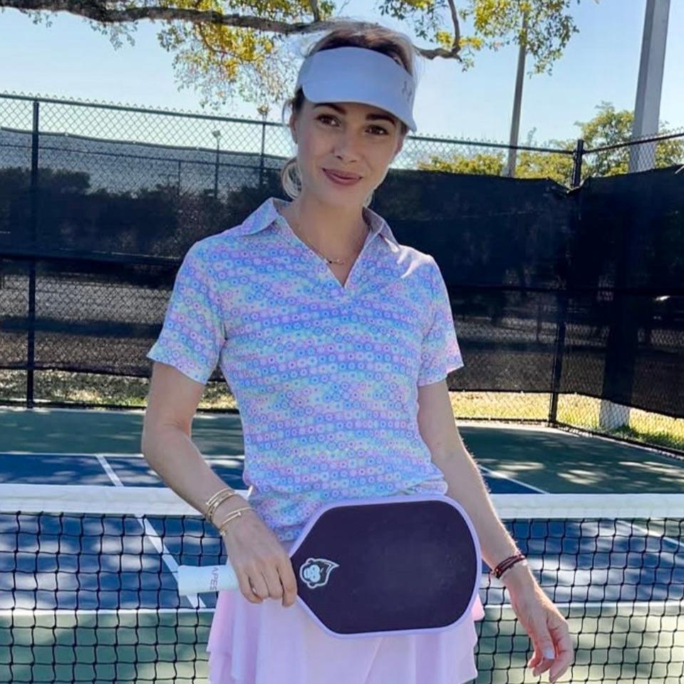 2024 女士经典 V 领 Polo 衫