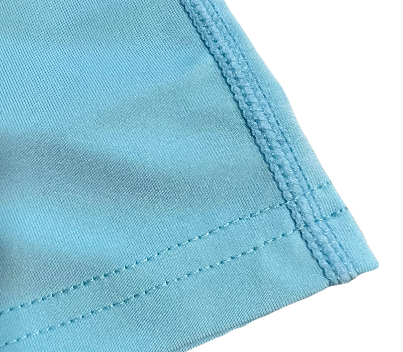 Sous les shorts